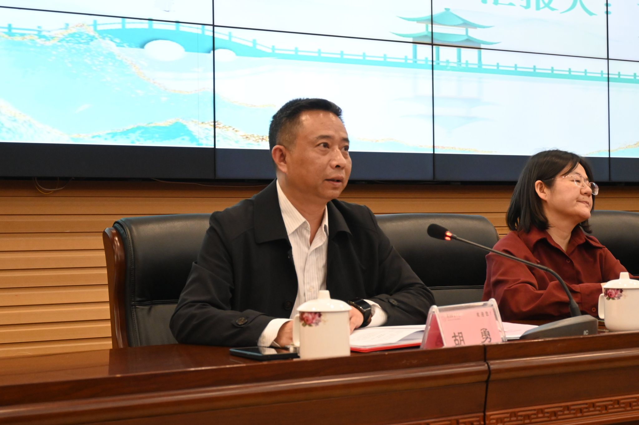益阳图书馆馆长胡勇讲话